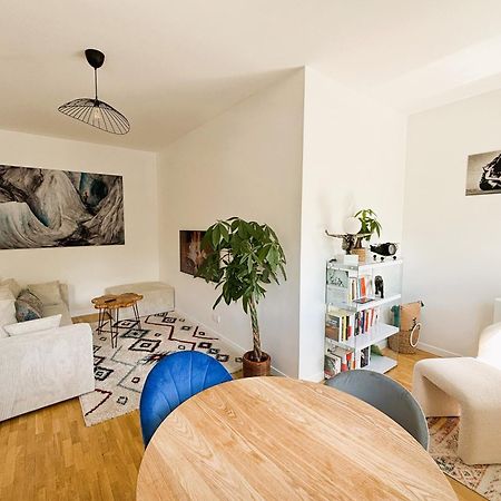 Апартаменти Le Boudoir - 2 Pieces Et Parking Ле-Плессі-Робенсон Номер фото