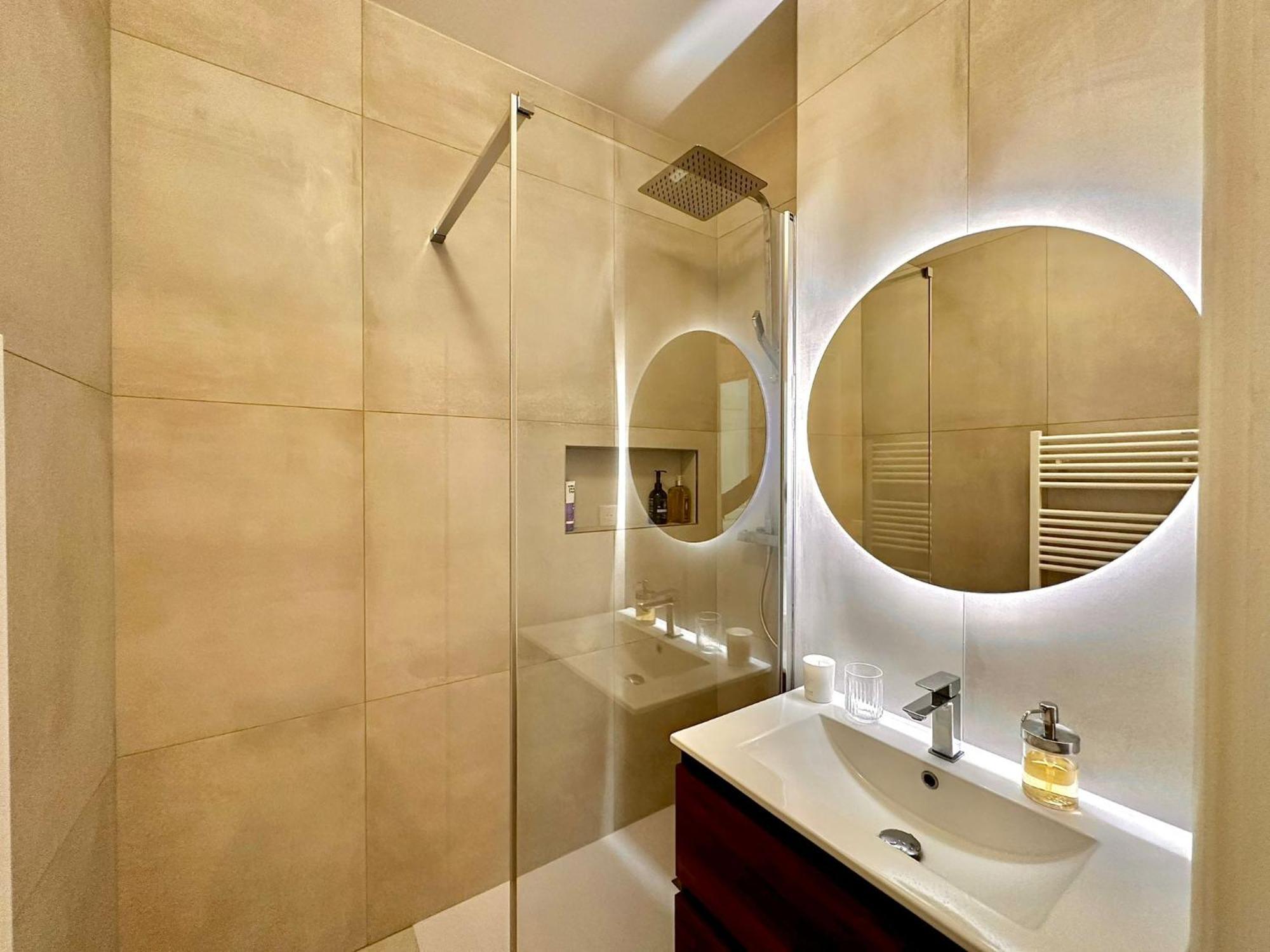 Апартаменти Le Boudoir - 2 Pieces Et Parking Ле-Плессі-Робенсон Екстер'єр фото